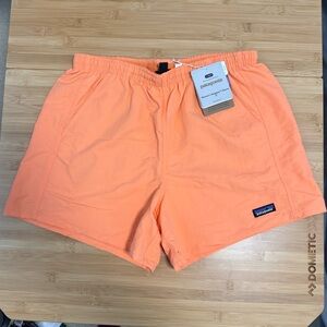 NWT Women’s M Patagonia Baggies 5” - Tigerlily Orange